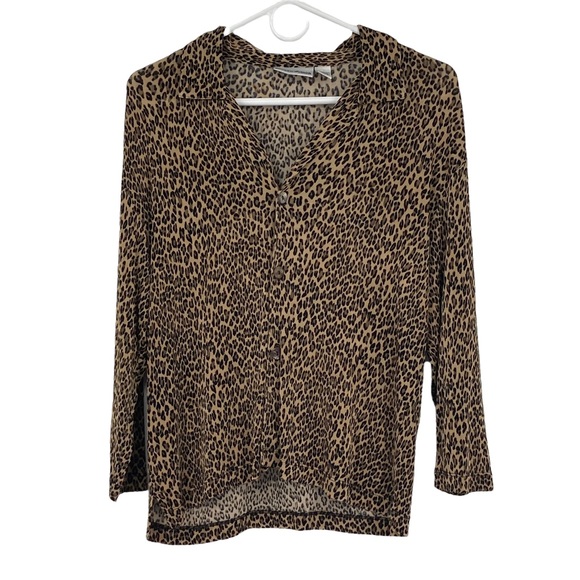 Chico's Tops - Chico’s Private Edition Size 1 (Regular Size 8) Animal Print Button Front Shirt